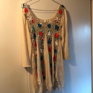 DIVA D CROCHETED COVERUP - Like New- Size L/XL